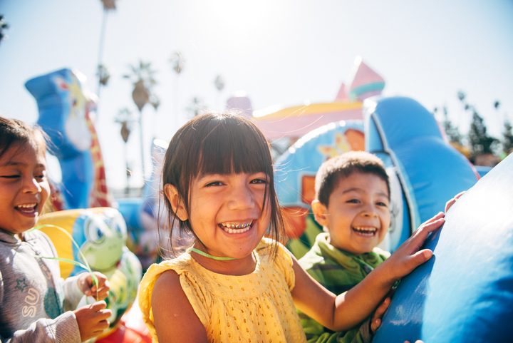 1612_holiday_carnival_-_002_720